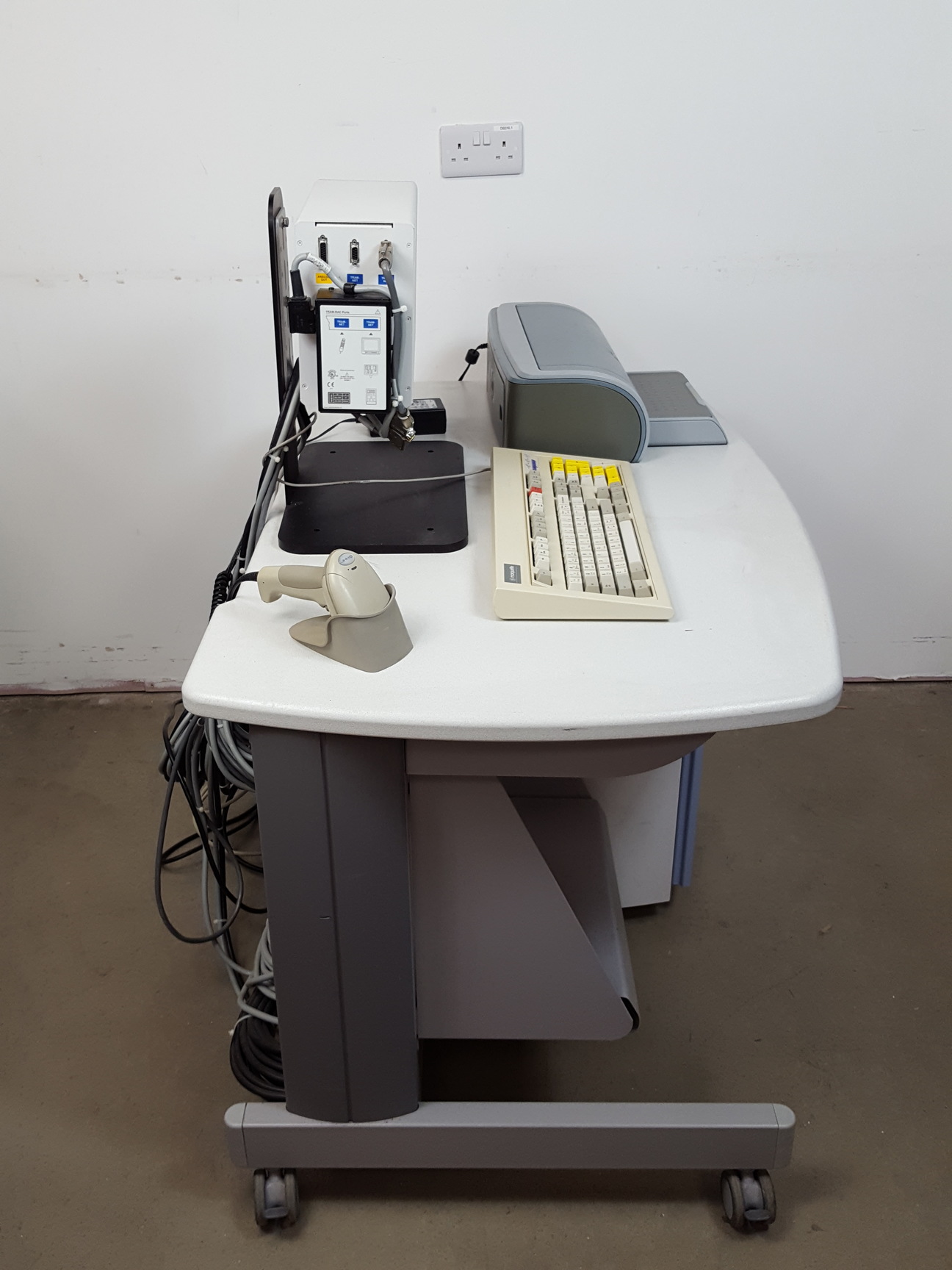 GE Medical Systems Mac-Lab IT Hemodynamic Recording Cardiology System lab