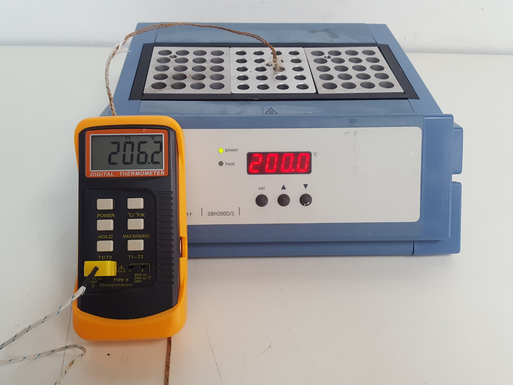 Image of Stuart Model SBH200D/3 Dry Block Heater Lab 