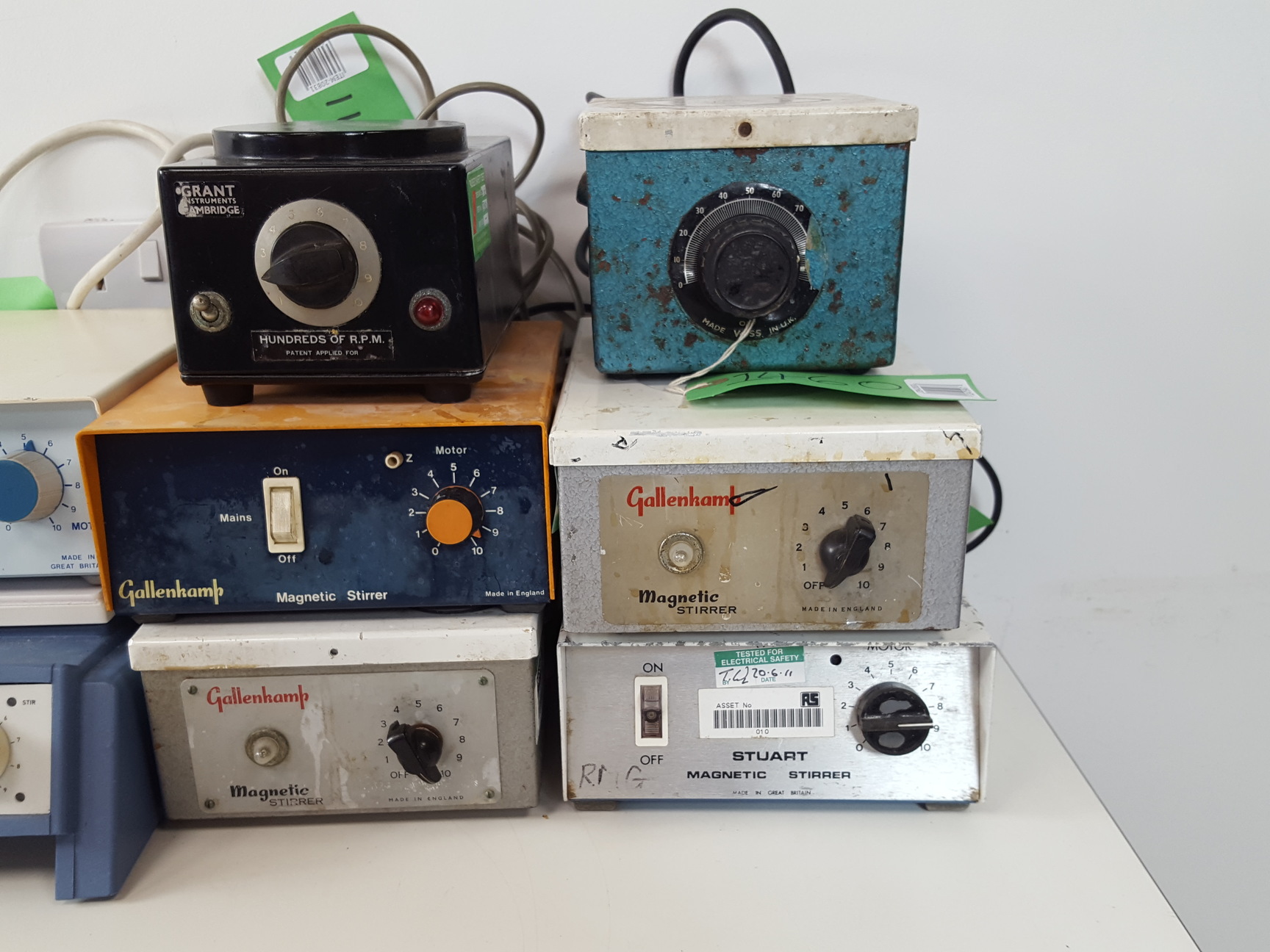 Image of 17 x Laboratory Magnetic Stirrers - Gallenkamp, Stuart, Fisher Grant Lab Job Lot