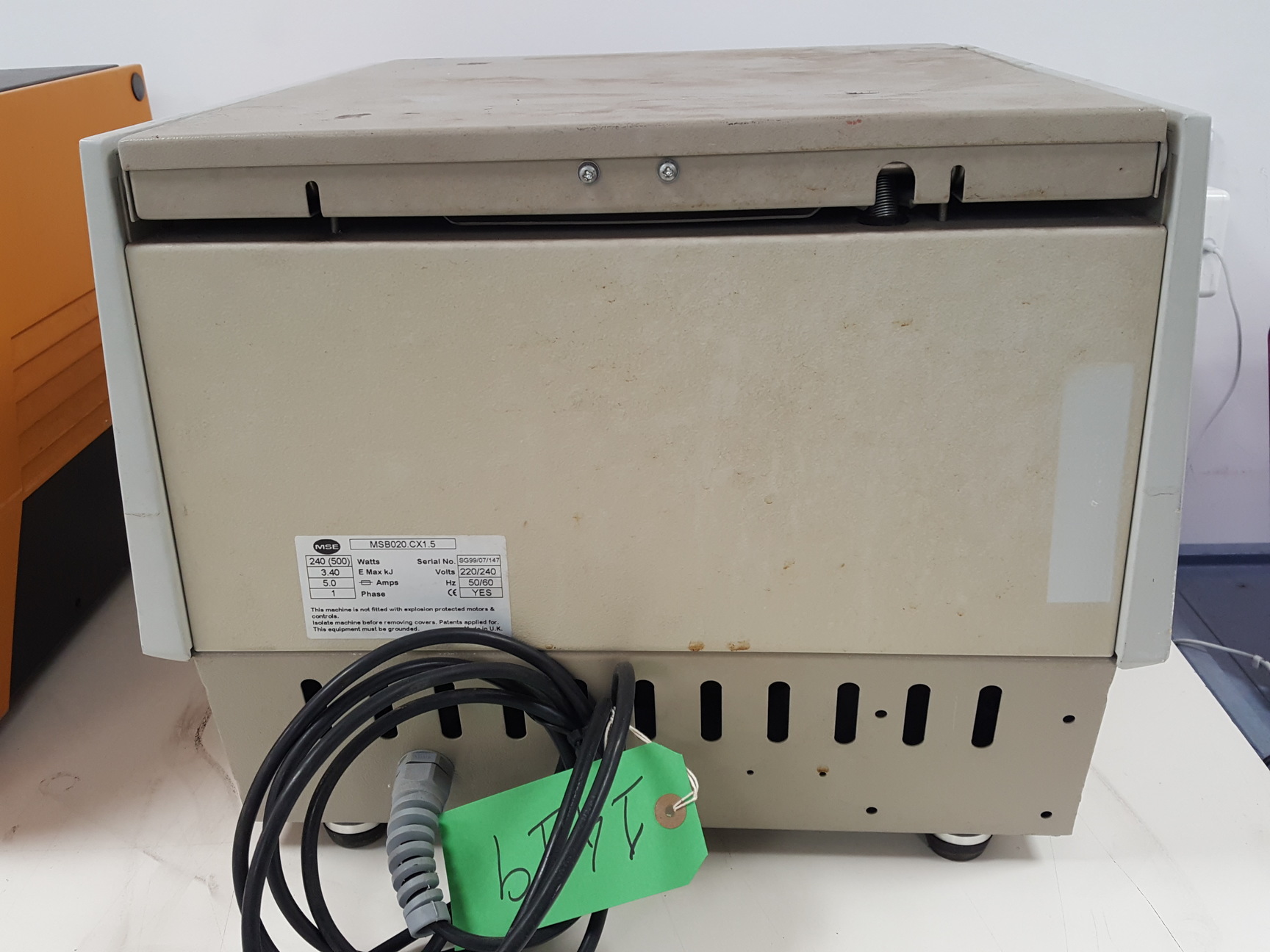 Image of 6 x Benchtop Centrifuges - MSE Centaur 2, Heraeus Biofuge A, Eppendorf 5415 Lab