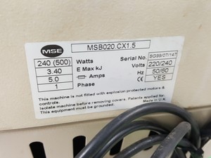 Thumbnail image of 6 x Benchtop Centrifuges - MSE Centaur 2, Heraeus Biofuge A, Eppendorf 5415 Lab