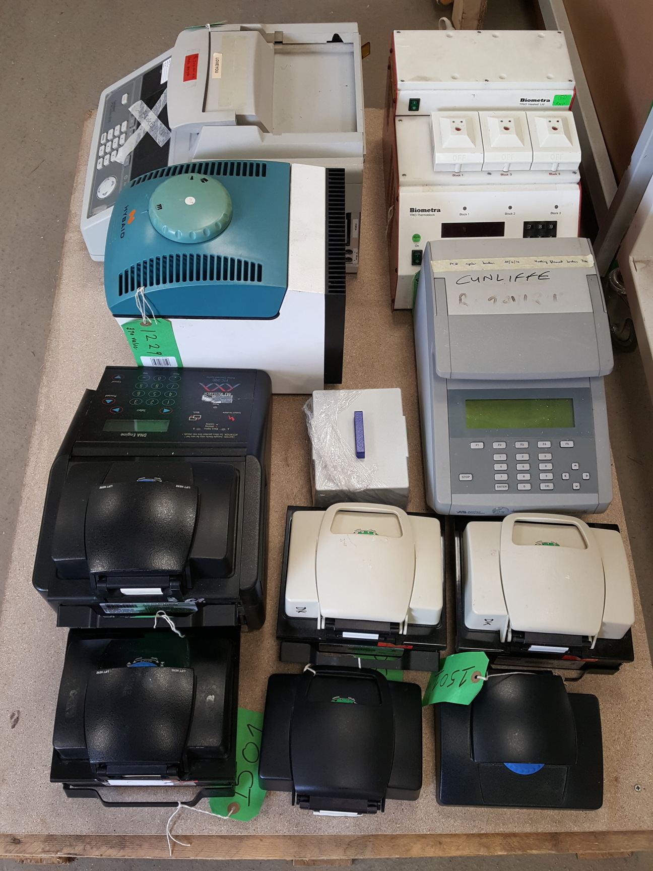 Image of 11x PCR Thermal Cyclers & Alpha Blocks - Applied BioSystems, MJ Lab Job Lot