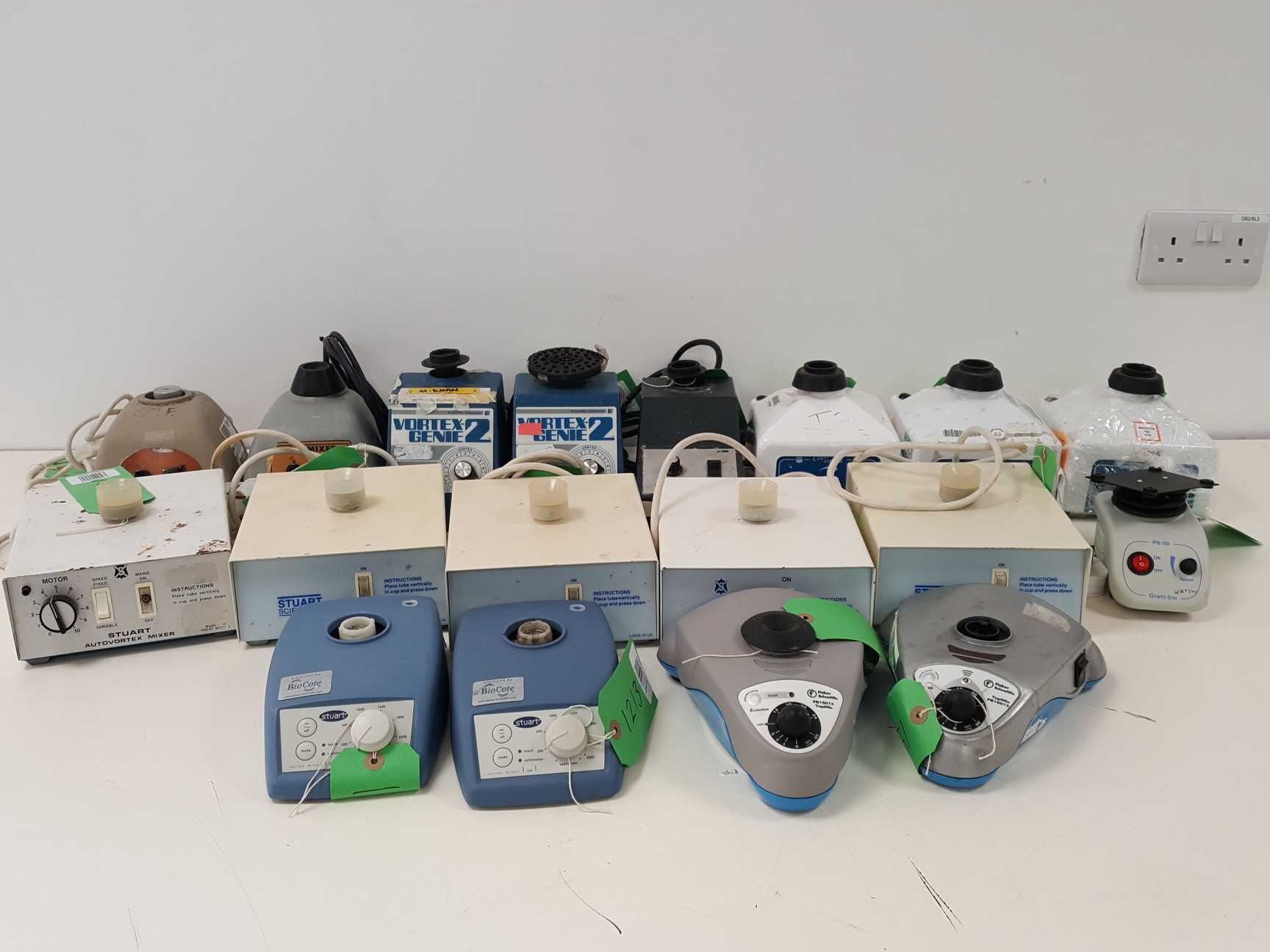 Image of 18 x Laboratory Vortex Mixers - Fisherbrand Fisher Scientific, Stuart, Grant Lab