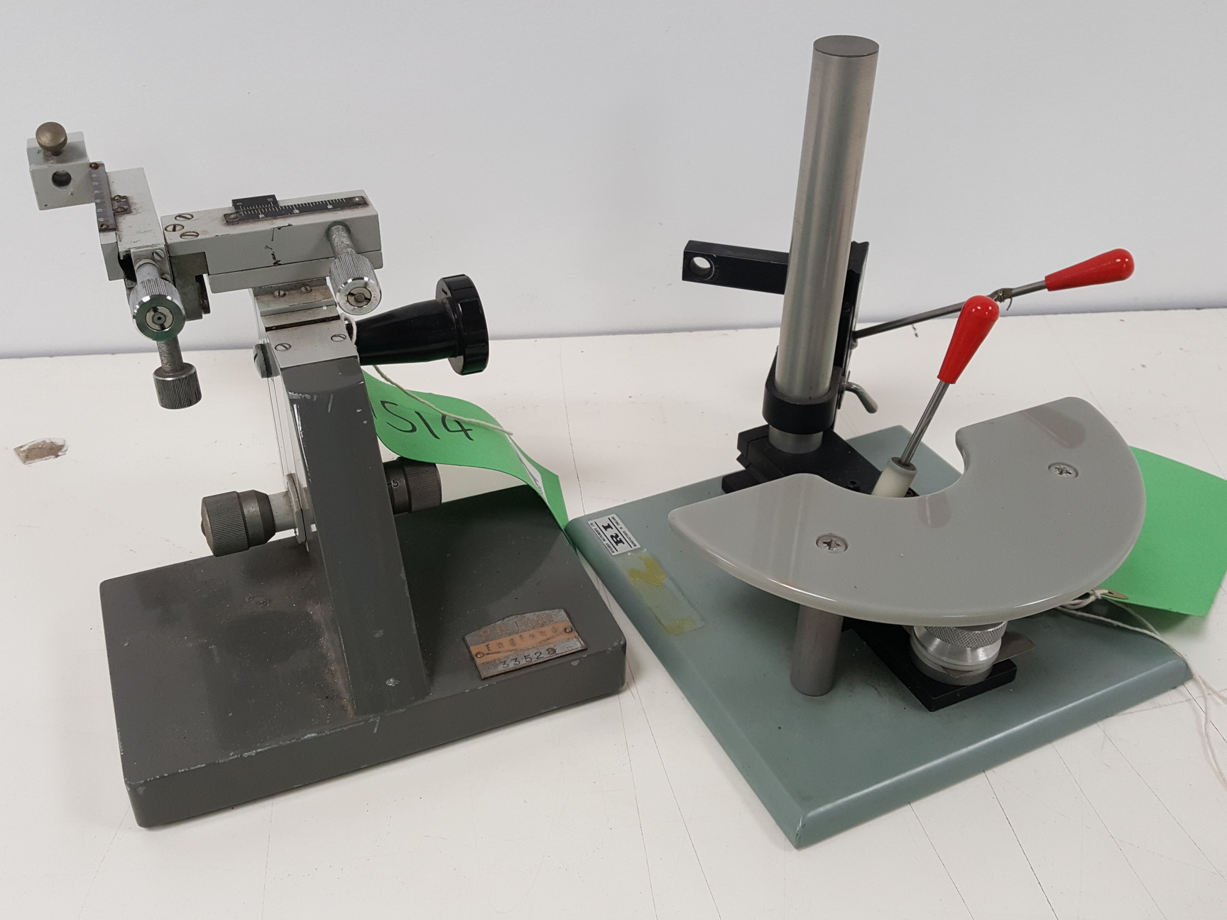 Image of 19x Microscope Light Sources & Accessories - Nikon, Schott, Leitz, Lab Job Lot