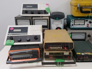 Thumbnail image of 19 x Multimeters, Conductivity Meters  - Keithley, Farnell, Thurlby, Lab Job Lot