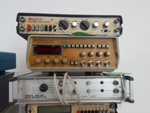 Thumbnail image of 14 x Function Generators Farnell, Feedback , Hitachi, HP, Sabtronics Lab Job Lot