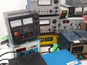 Thumbnail image of 30 x Electrical Power Supplies, Current Sources Transformers Lab Job Lot