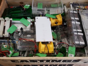 Thumbnail image of Large Lot of Electrophoresis Tanks, Lids & Combs - Bio-Rad, Fisher Lab Job Lot