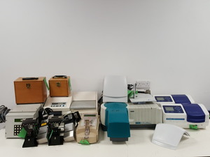 Thumbnail image of 16x Spectrometers Spectrophotometers - Varian, Jenway, Genomic 6300 Lab Job Lot