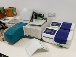 Thumbnail image of 16x Spectrometers Spectrophotometers - Varian, Jenway, Genomic 6300 Lab Job Lot