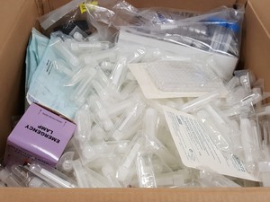 Thumbnail image of Large Lot of Plastic Laboratory Consumables - Microplates, Tubes,  Pipette Tips 