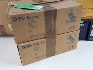 Thumbnail image of Large Lot of Plastic Laboratory Consumables - Microplates, Tubes,  Pipette Tips 