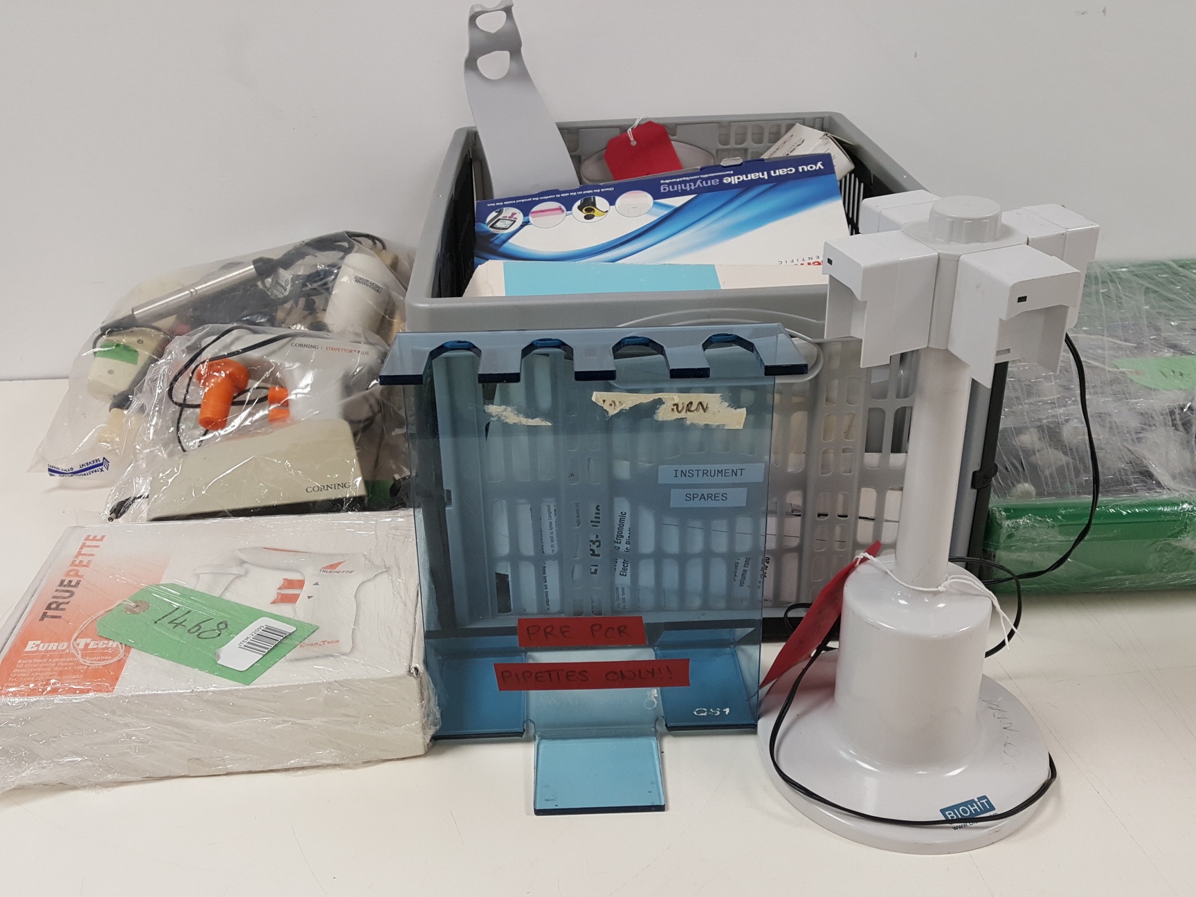 Image of Large Lot of Laboratory Pipettes, Pipettors, Automatic - Gilson, Corning Job Lot