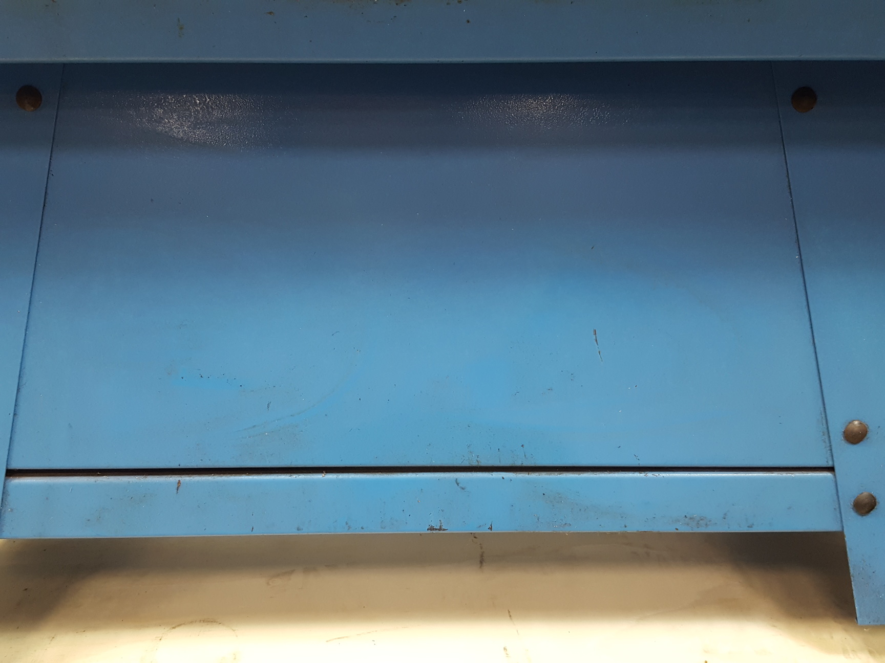 Image of Chester UK 8" Metal Cutting Bandsaw  Model: RF-812N - Band Saw