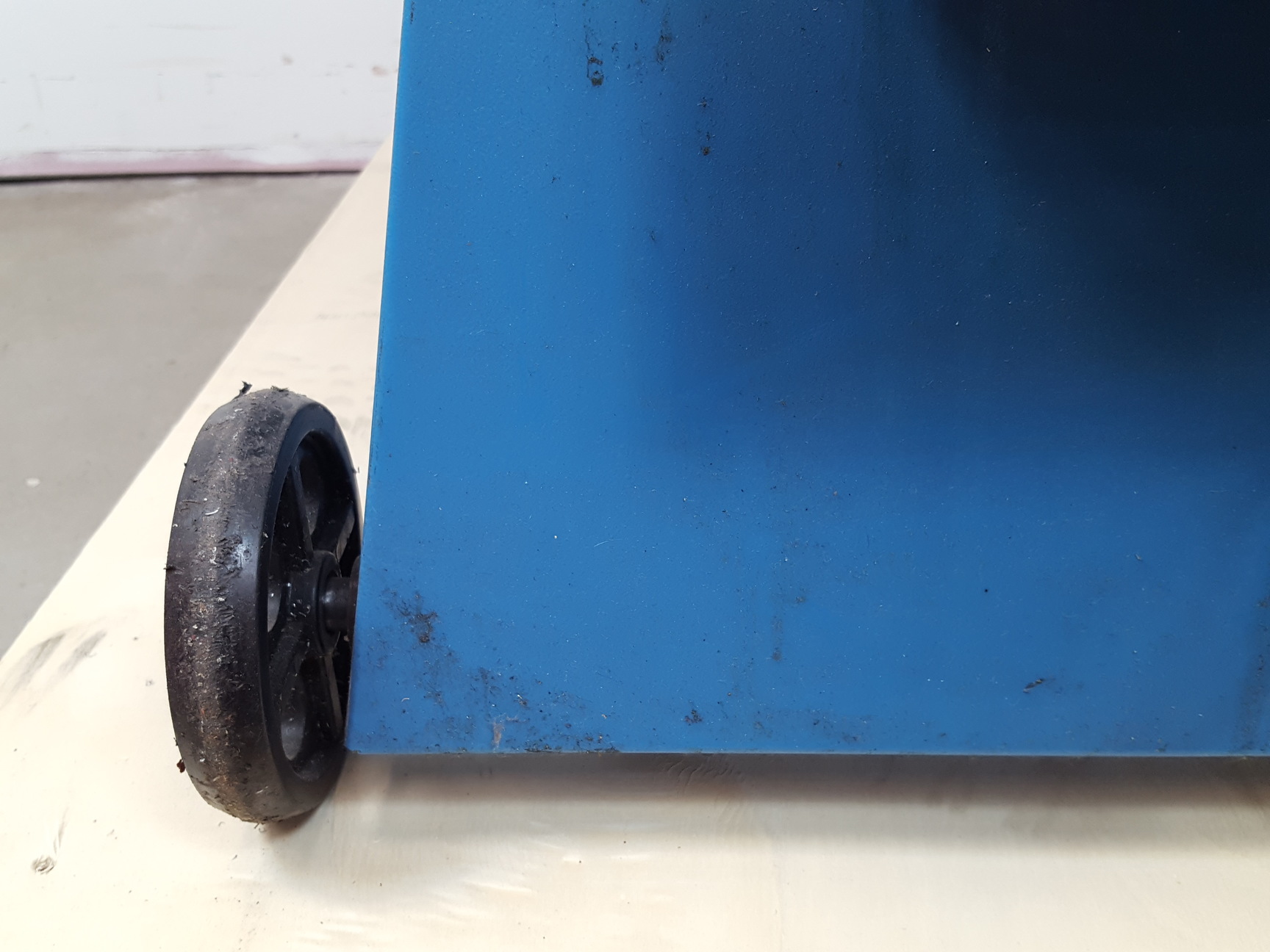 Image of Chester UK 8" Metal Cutting Bandsaw  Model: RF-812N - Band Saw