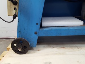 Thumbnail image of Chester UK 8" Metal Cutting Bandsaw  Model: RF-812N - Band Saw