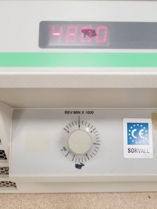 Thumbnail image of Sorvall Centrifuge RT6000 D w/ 3600rpm Rotor, Buckets & Inserts Lab