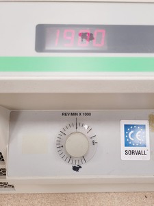 Thumbnail image of Sorvall Centrifuge RT6000 D w/ 3600rpm Rotor, Buckets & Inserts Lab