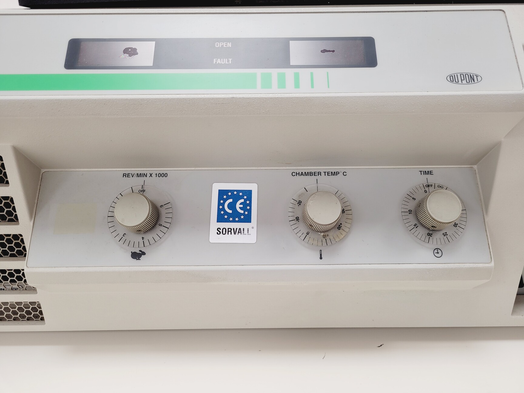 Image of Sorvall Centrifuge RT6000 D w/ 3600rpm Rotor, Buckets & Inserts Lab
