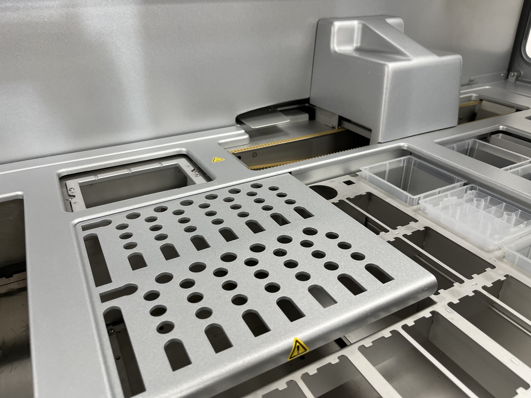 Image of Qiagen QIAsymphony Nucleic Acid Purification System - Sample Preperation Lab