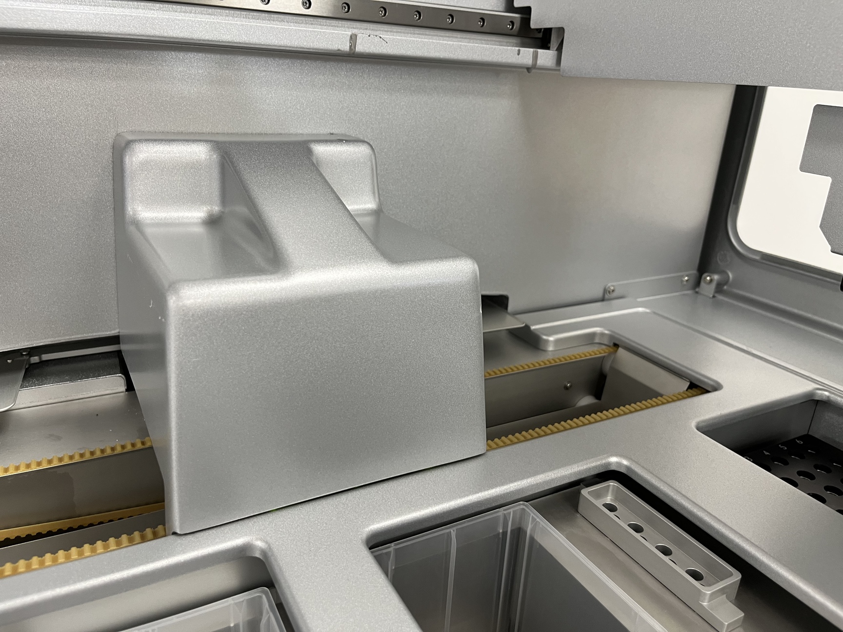 Image of Qiagen QIAsymphony Nucleic Acid Purification System - Sample Preperation Lab