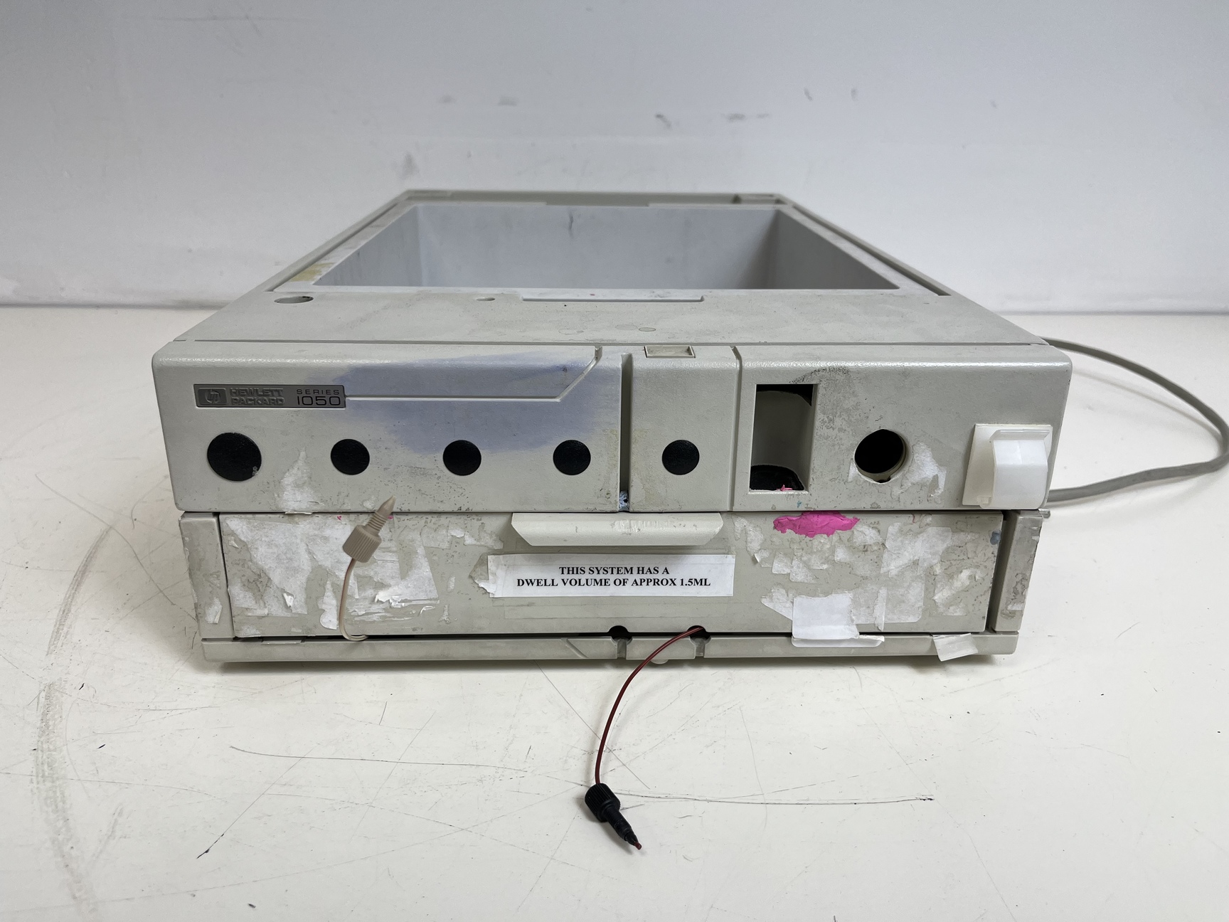 Image of Hewlett Packard 1050 HPLC System with PC & Software Lab