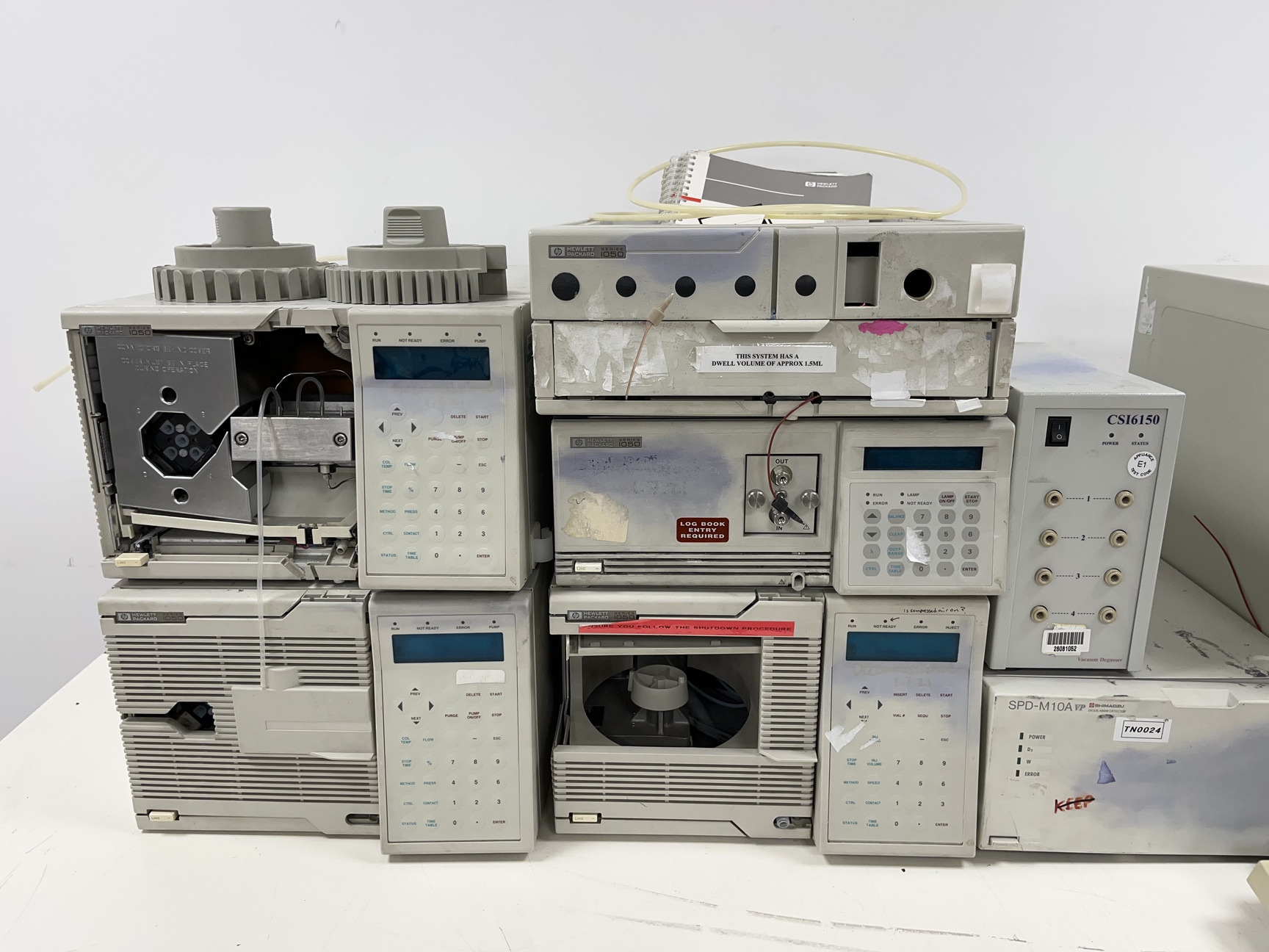 Image of Hewlett Packard 1050 HPLC System with PC & Software Lab