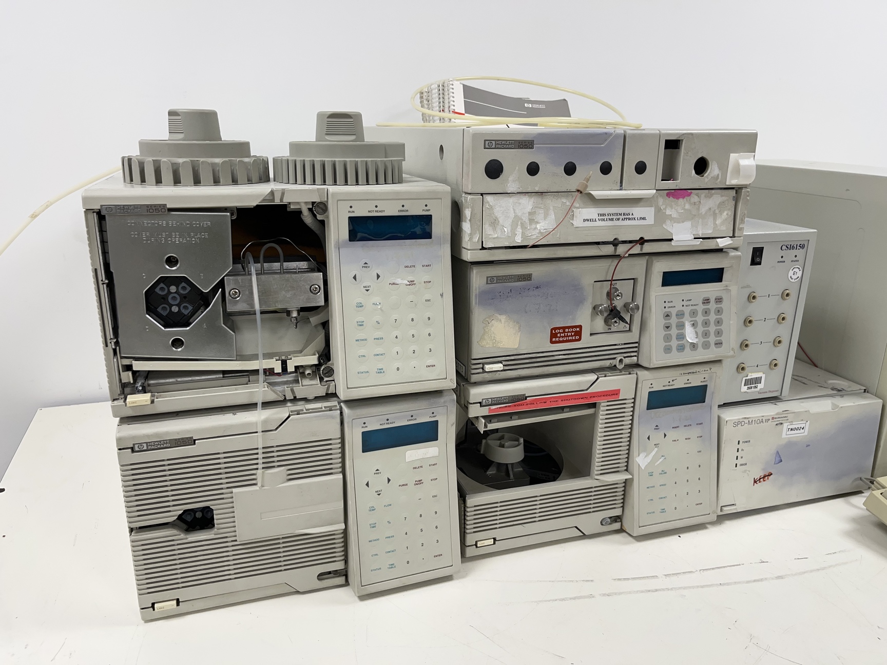 Image of Hewlett Packard 1050 HPLC System with PC & Software Lab