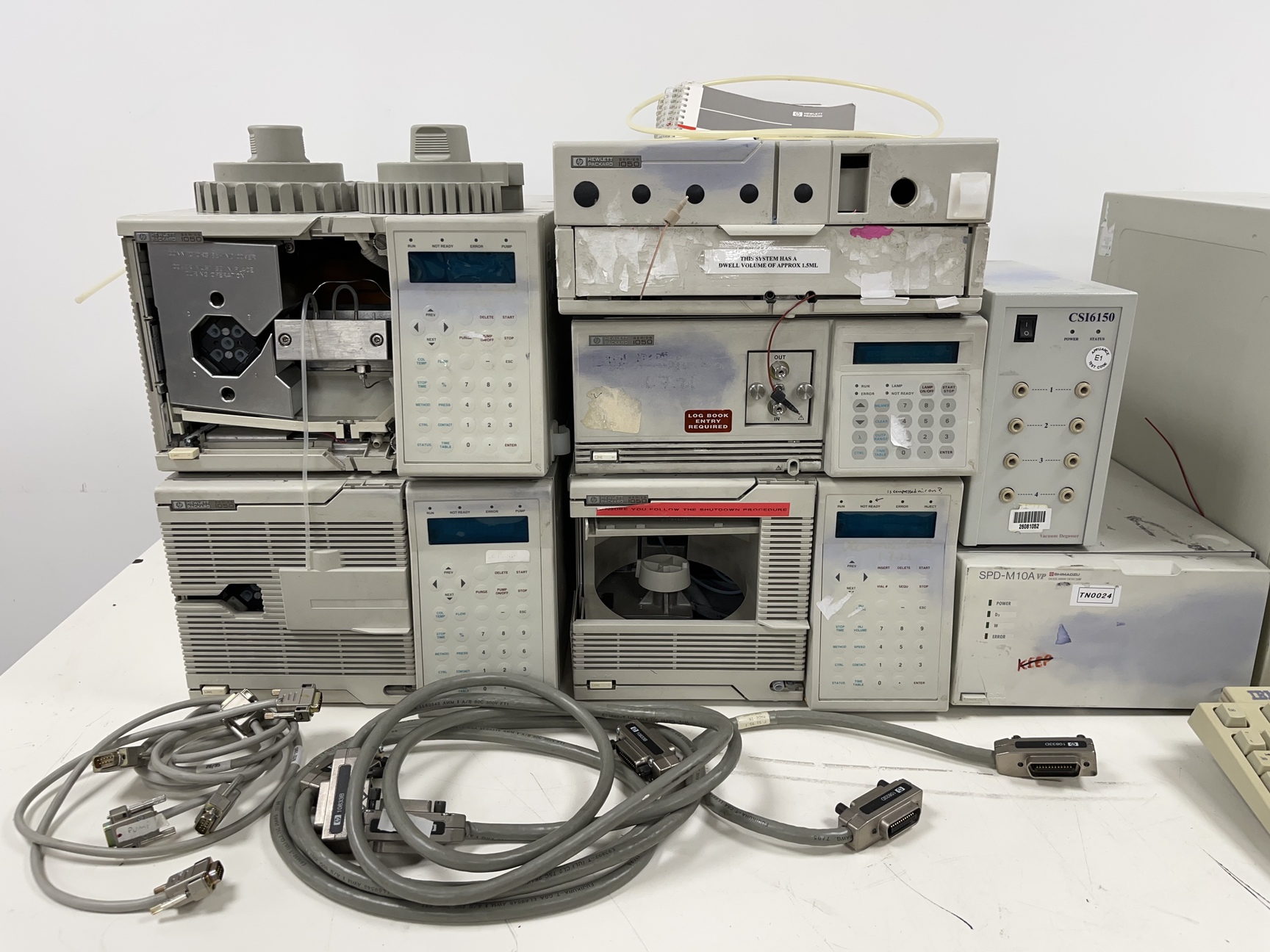 Image of Hewlett Packard 1050 HPLC System with PC & Software Lab