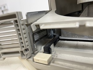 Thumbnail image of Hewlett Packard 1050 HPLC System with PC & Software Lab