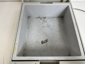 Thumbnail image of Hewlett Packard 1050 HPLC System with PC & Software Lab