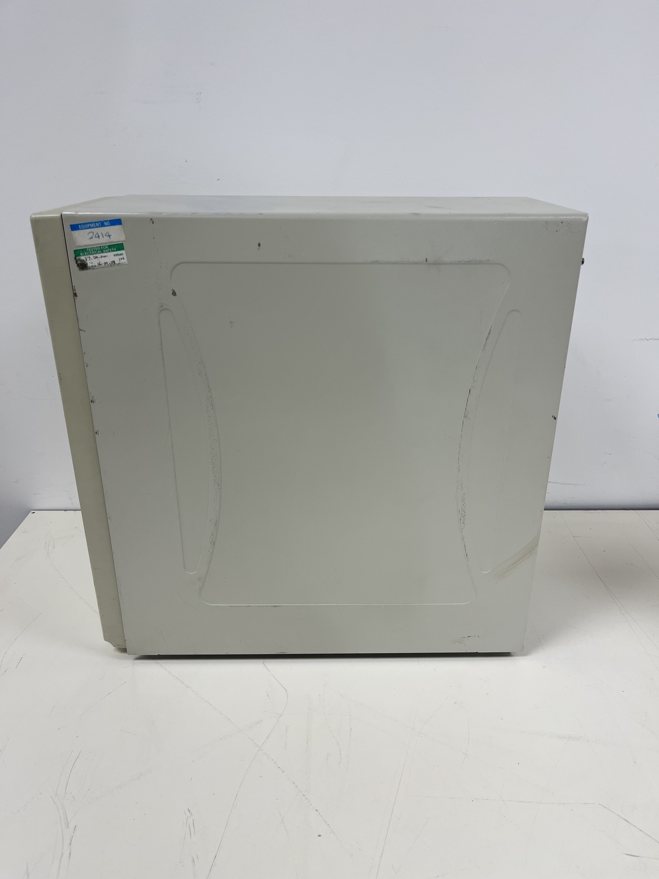 Image of Hewlett Packard 1050 HPLC System with PC & Software Lab