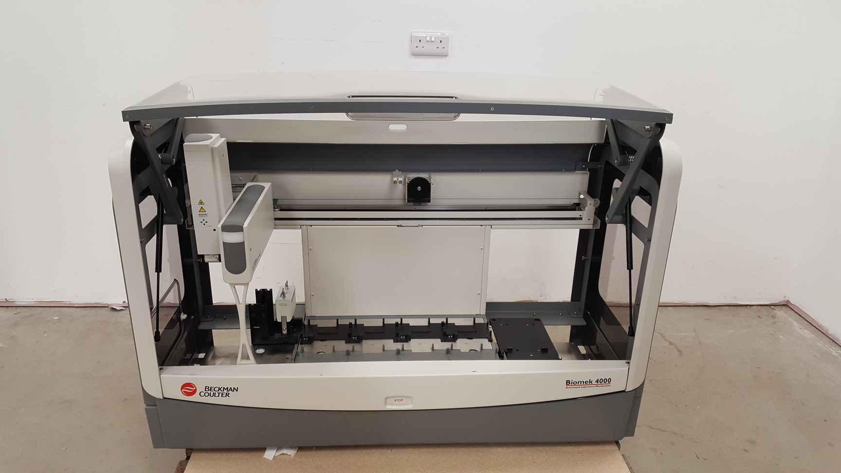 Image of Beckman Coulter Biomek 4000 (2015) Automated Laboratory Workstation PC Software 