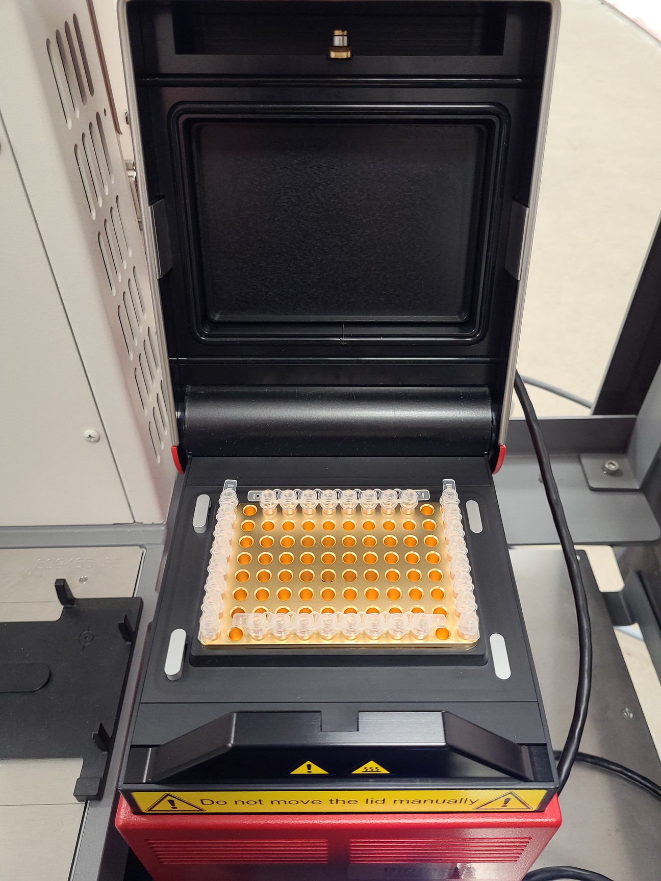 Image of Beckman Coulter Biomek 4000 (2015) Automated Laboratory Workstation PC Software 