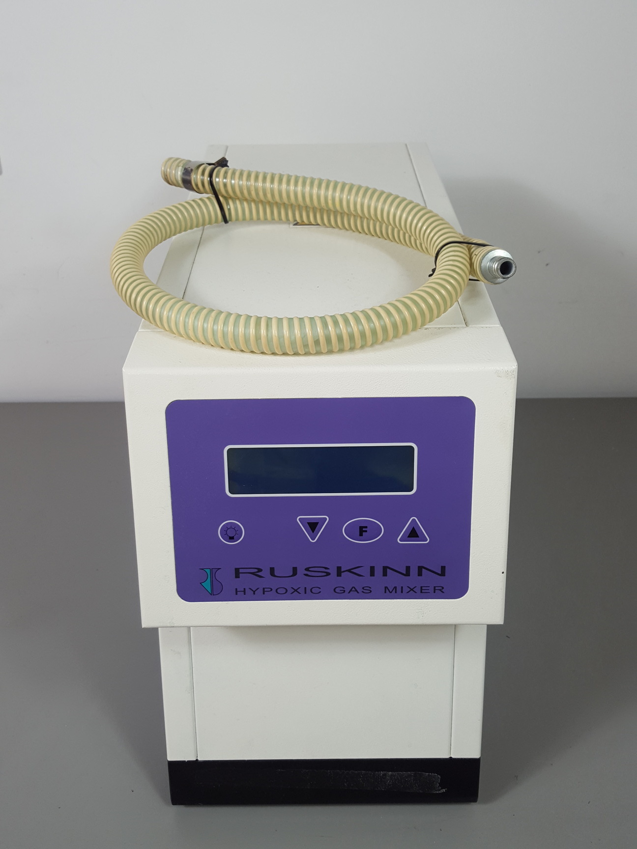Image of Invivo 2 Hypoxia Workstation 500 w/ Ruskinn Hypoxic Gas Mixer Lab Faulty