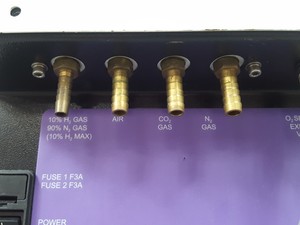 Thumbnail image of Invivo 2 Hypoxia Workstation 500 w/ Ruskinn Hypoxic Gas Mixer Lab Faulty