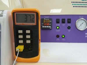 Thumbnail image of Invivo 2 Hypoxia Workstation 500 w/ Ruskinn Hypoxic Gas Mixer Lab Faulty
