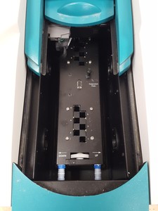 Thumbnail image of Varian Cary 4000 UV-VIS High Reference Spectrophotometer Lab