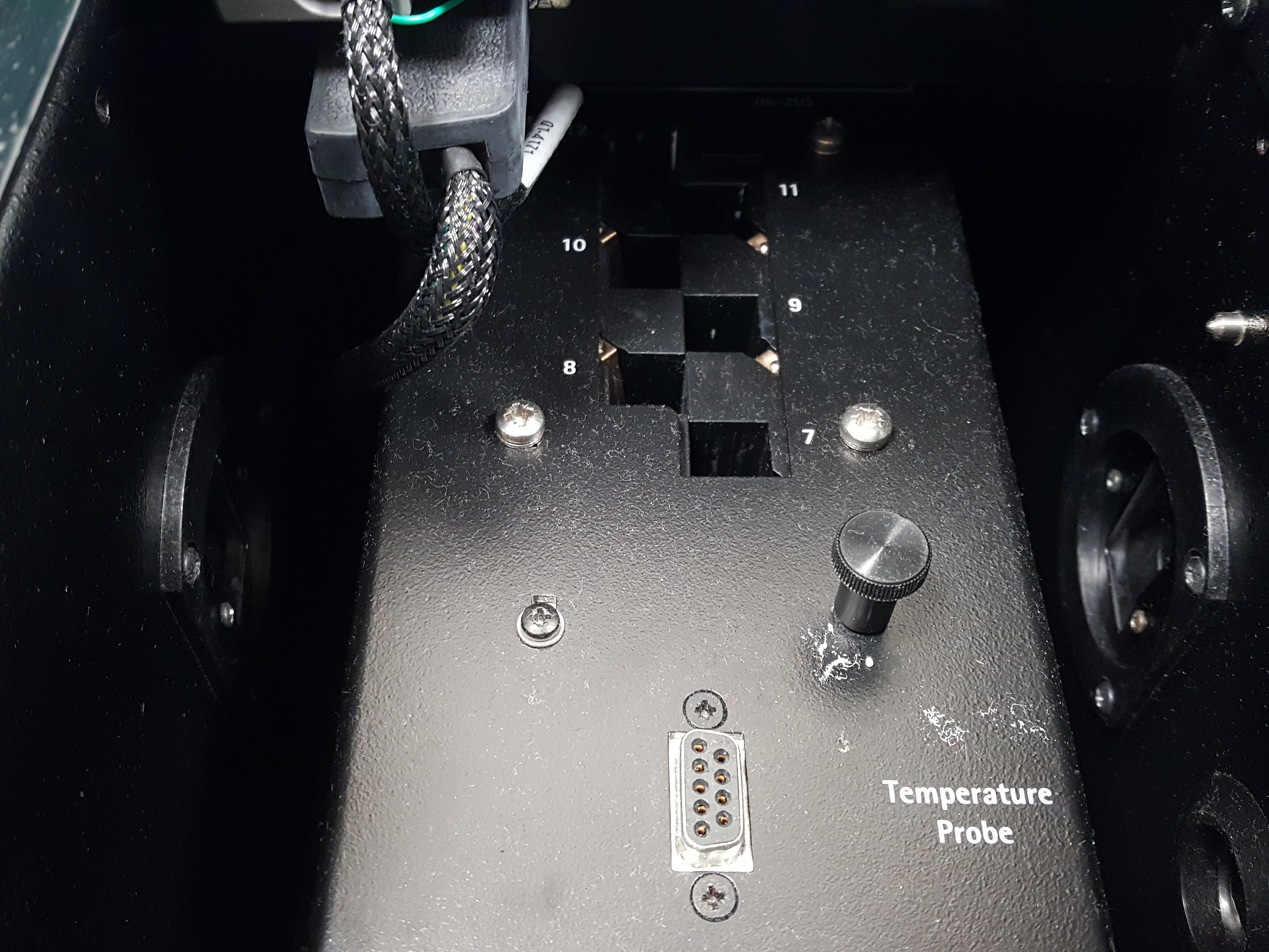 Image of Varian Cary 4000 UV-VIS High Reference Spectrophotometer Lab