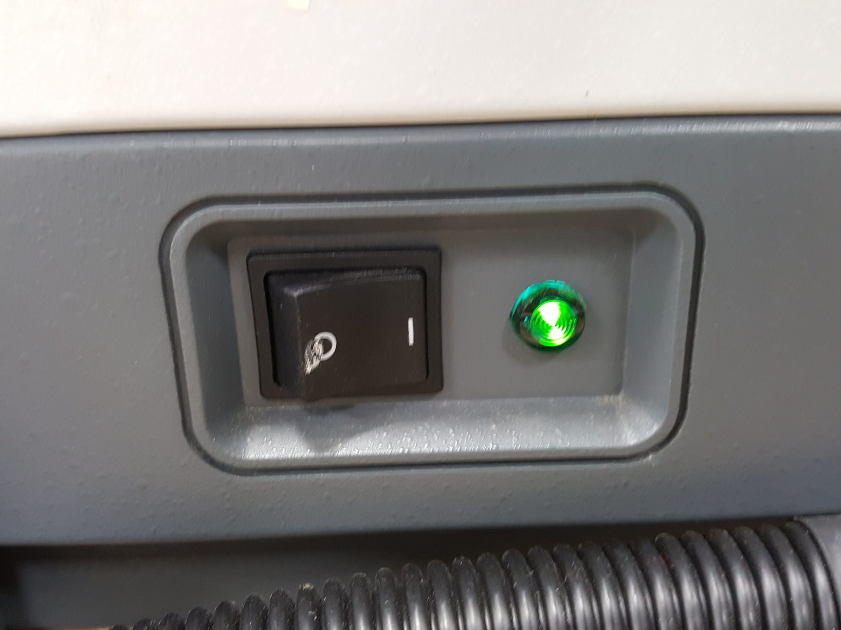 Image of Varian Cary 4000 UV-VIS High Reference Spectrophotometer Lab