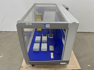 Thumbnail image of Eppendorf epMotion 5075 Liquid Handling Workstation - Pippeting Robot Lab