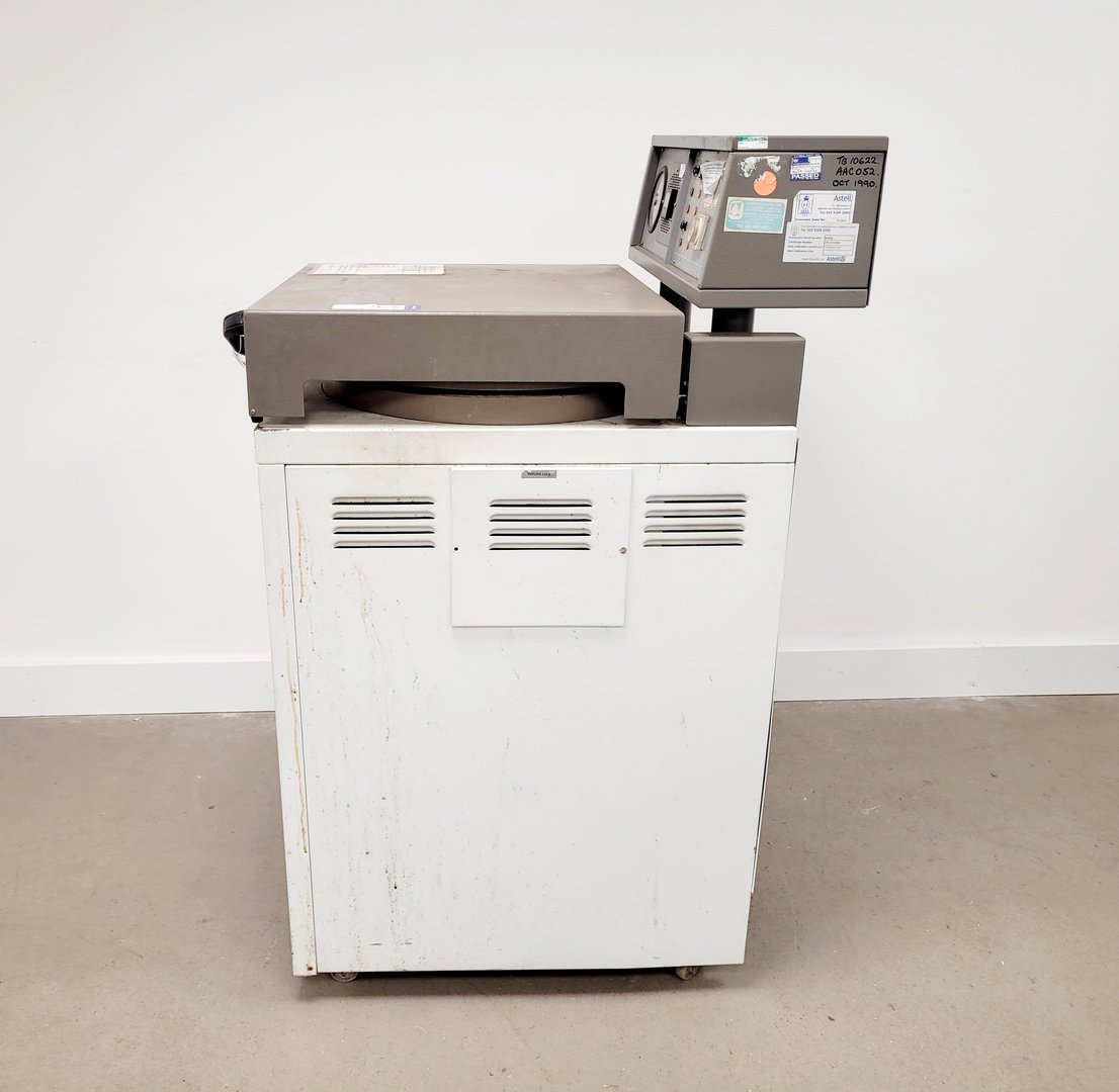 Image of Astell Scientific Top Loading Autoclave AACO52 Lab