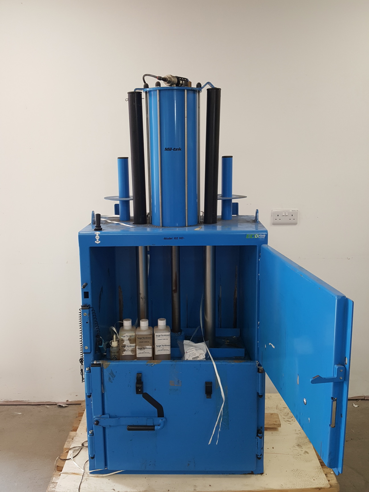 Image of Mil-tek Cardboard & Plastic Baler  Model - CP 102 HD