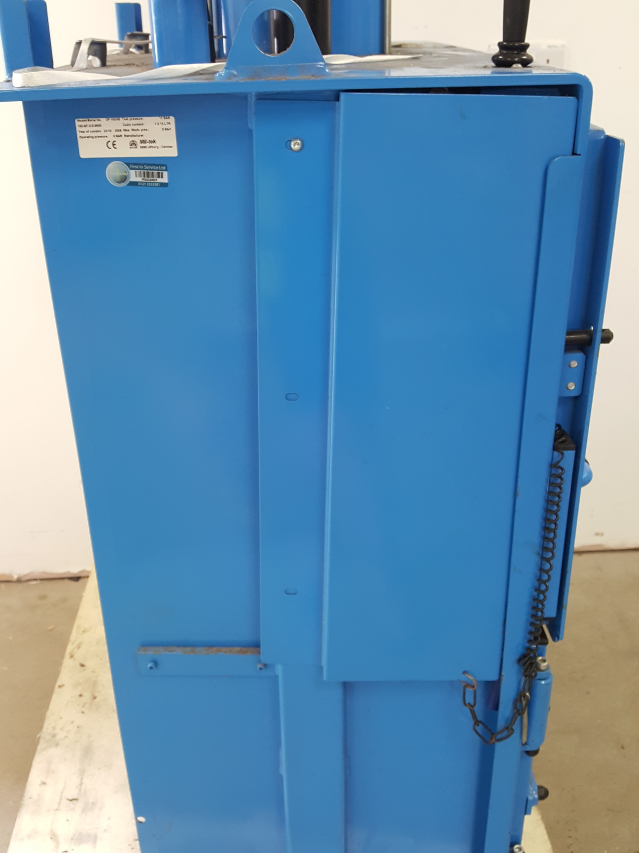 Image of Mil-tek Cardboard & Plastic Baler  Model - CP 102 HD