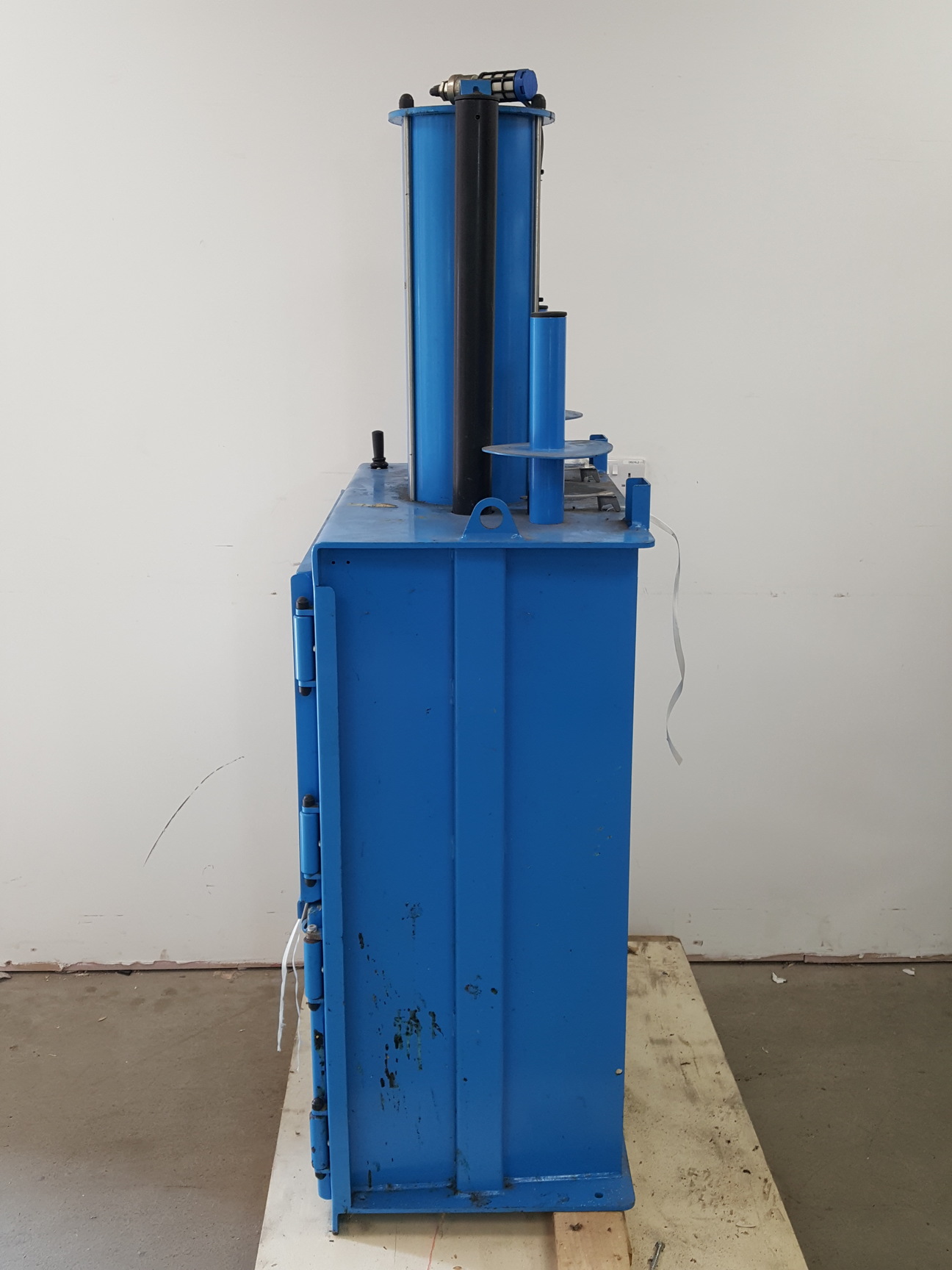 Image of Mil-tek Cardboard & Plastic Baler  Model - CP 102 HD