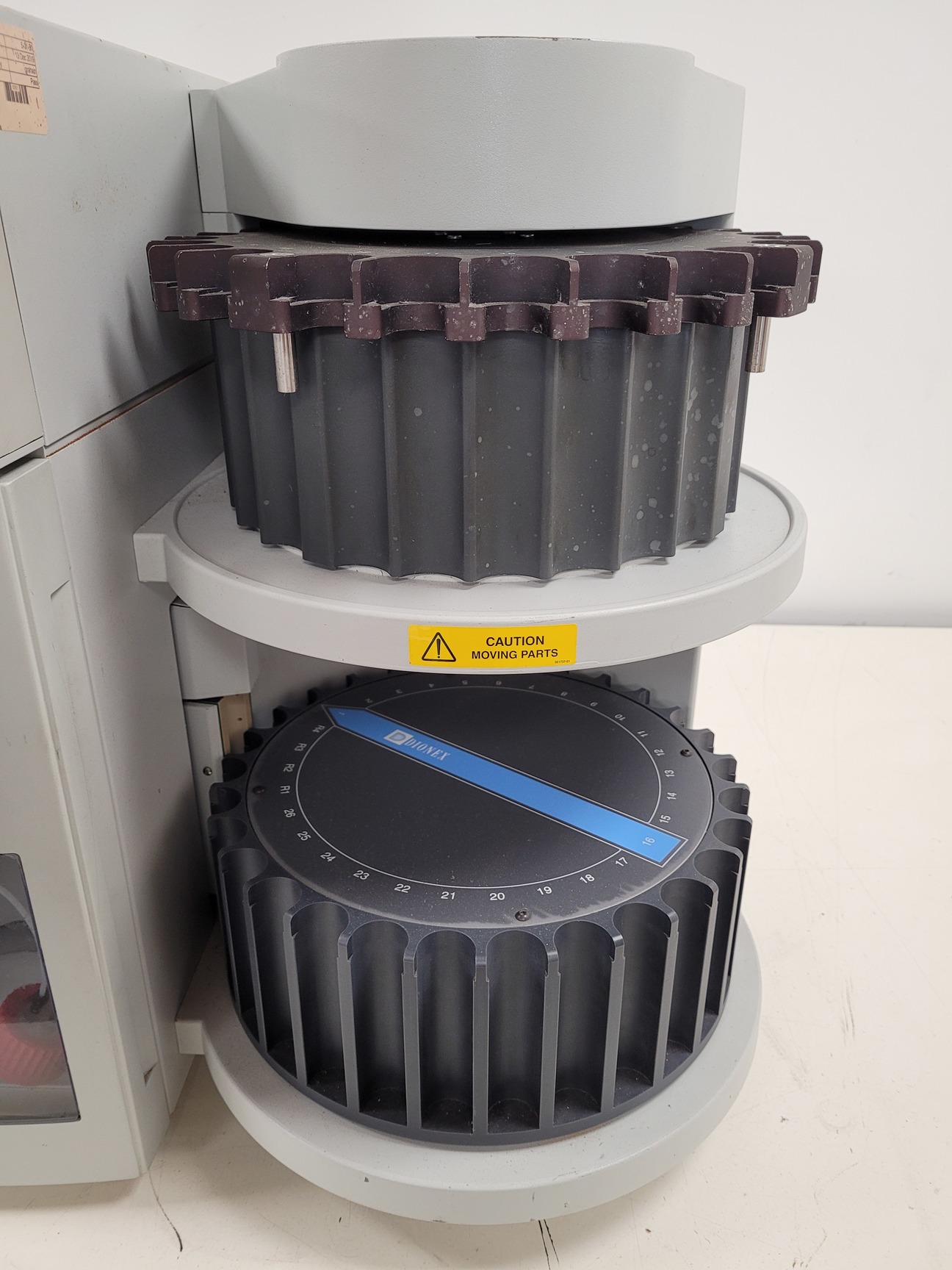 Image of Dionex ASE Accelerated Solvent Extractor Model - ASE 200E Lab