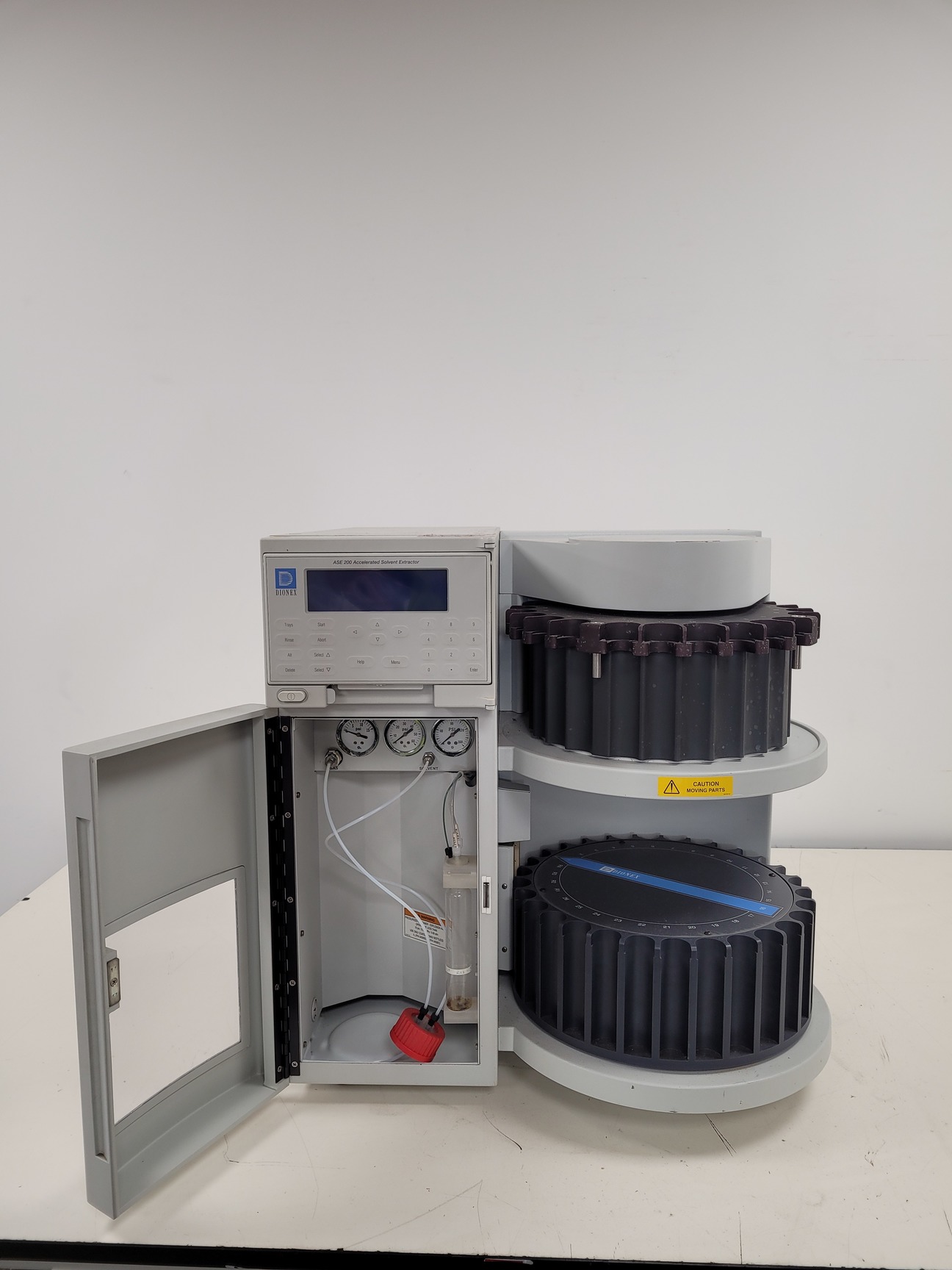 Image of Dionex ASE Accelerated Solvent Extractor Model - ASE 200E Lab