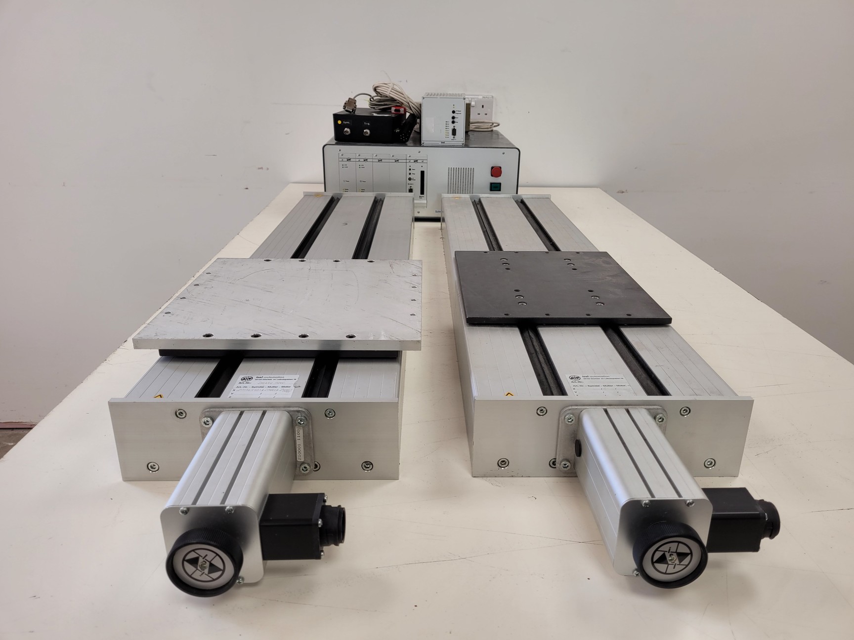 Image of isel Automation Controller C116-4 with Linear Positioners Lab