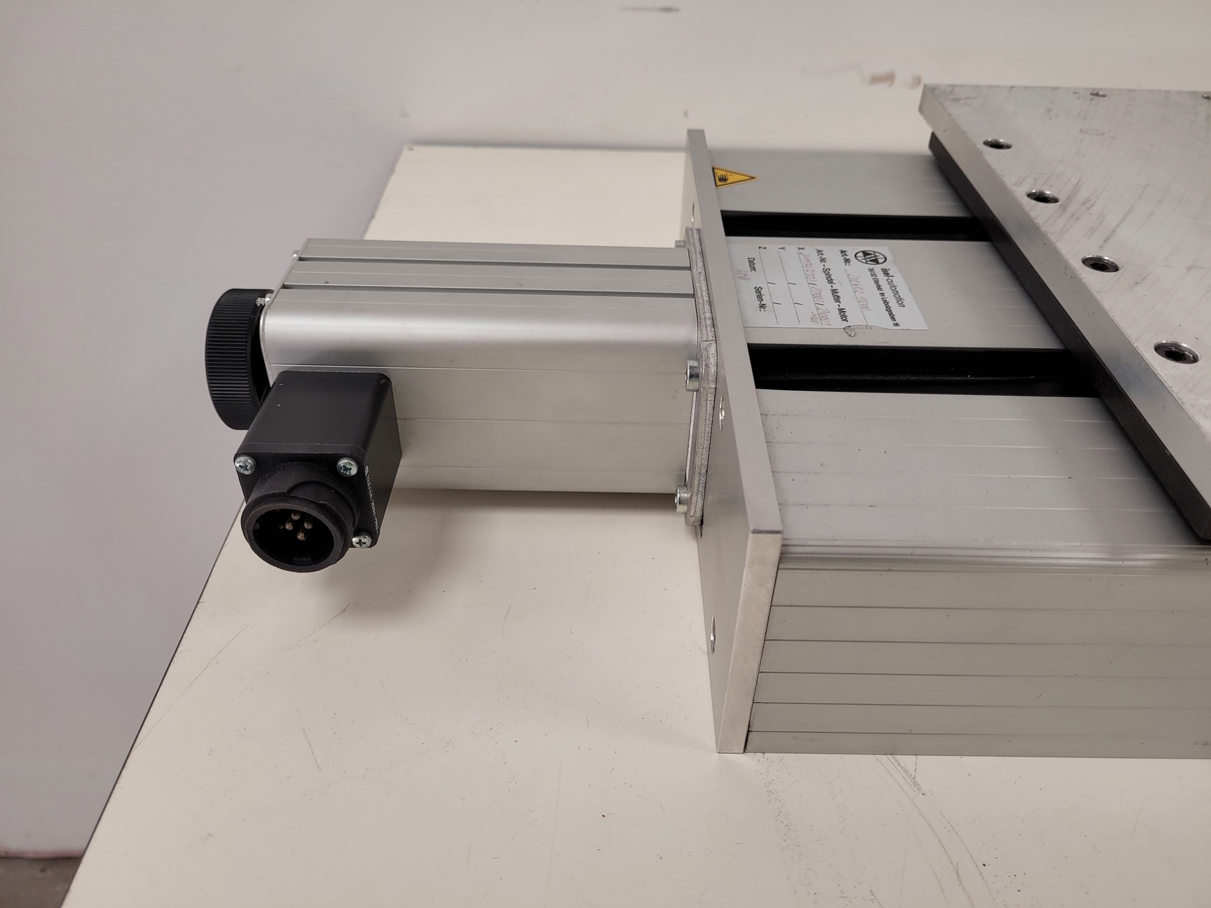 Image of isel Automation Controller C116-4 with Linear Positioners Lab