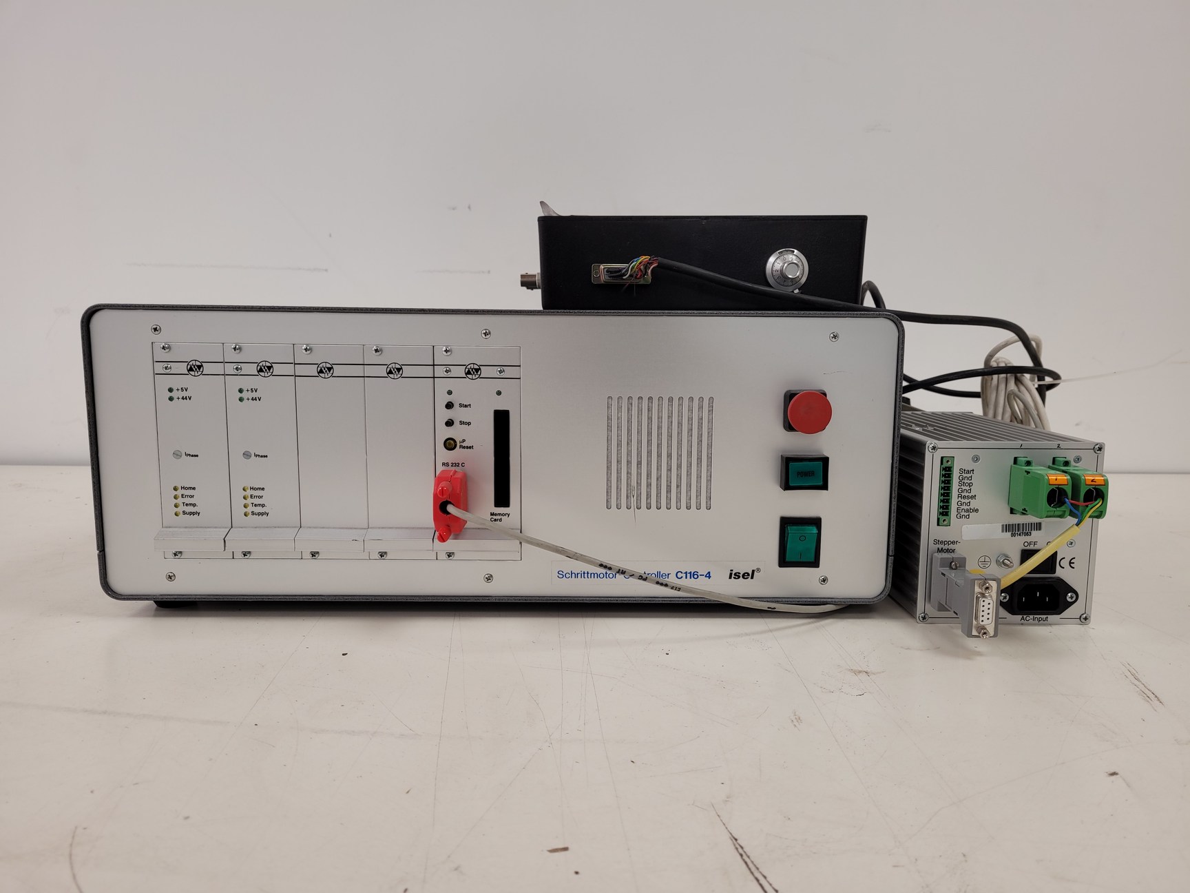 Image of isel Automation Controller C116-4 with Linear Positioners Lab